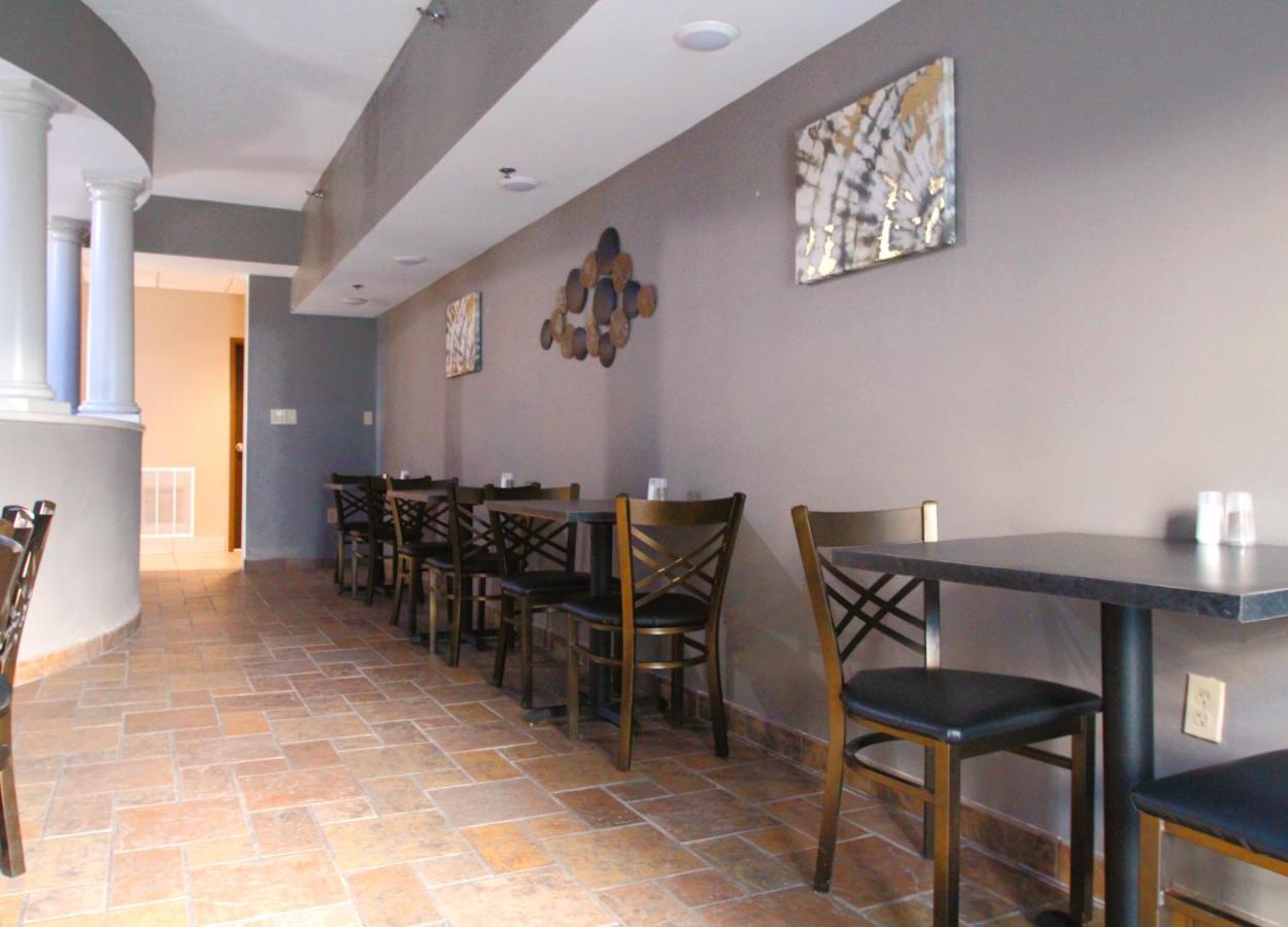 Baymont By Wyndham Lafayette - Purdue University Екстер'єр фото