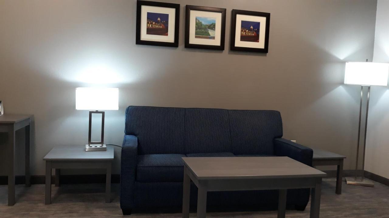 Baymont By Wyndham Lafayette - Purdue University Екстер'єр фото