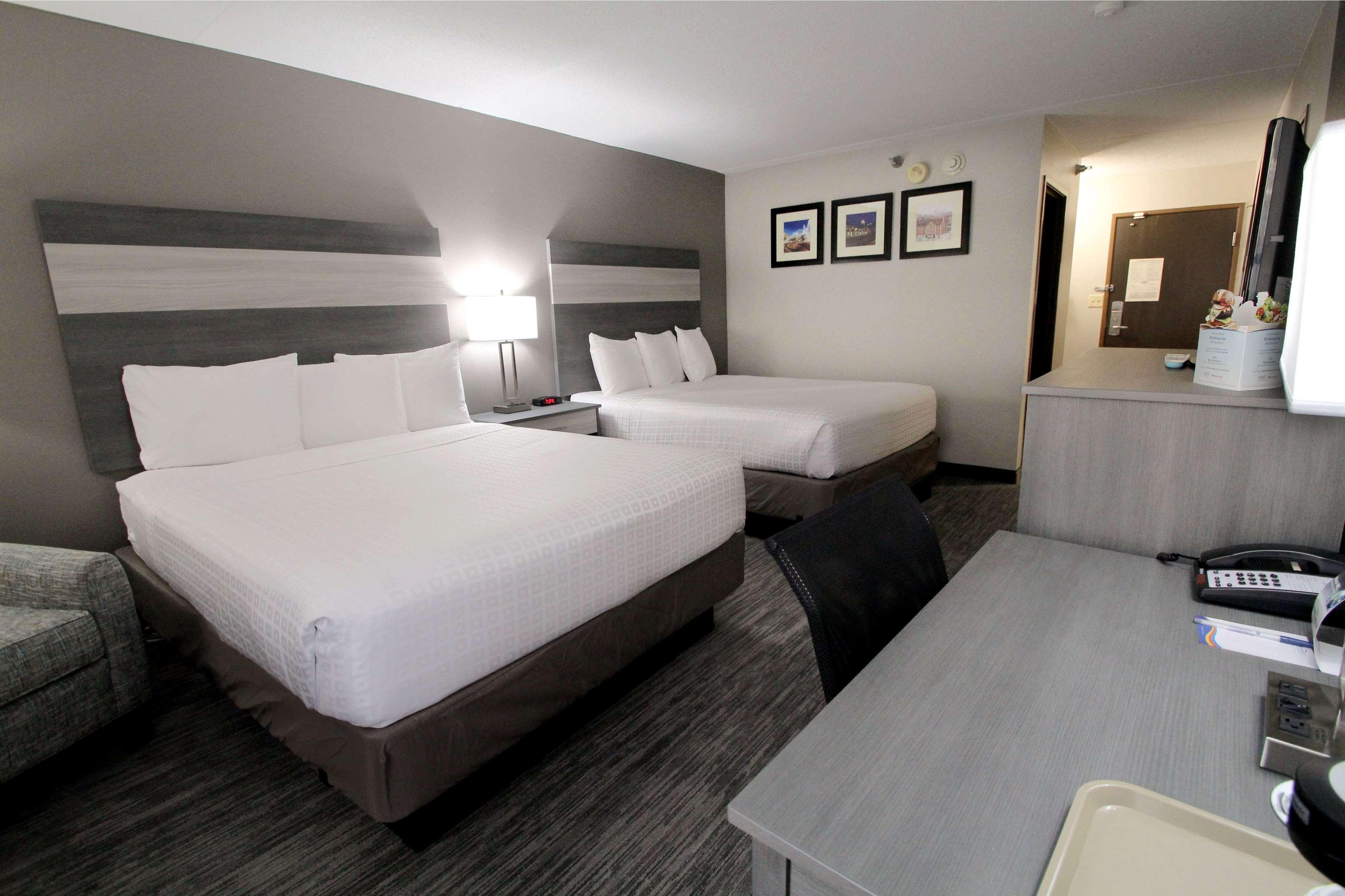 Baymont By Wyndham Lafayette - Purdue University Екстер'єр фото