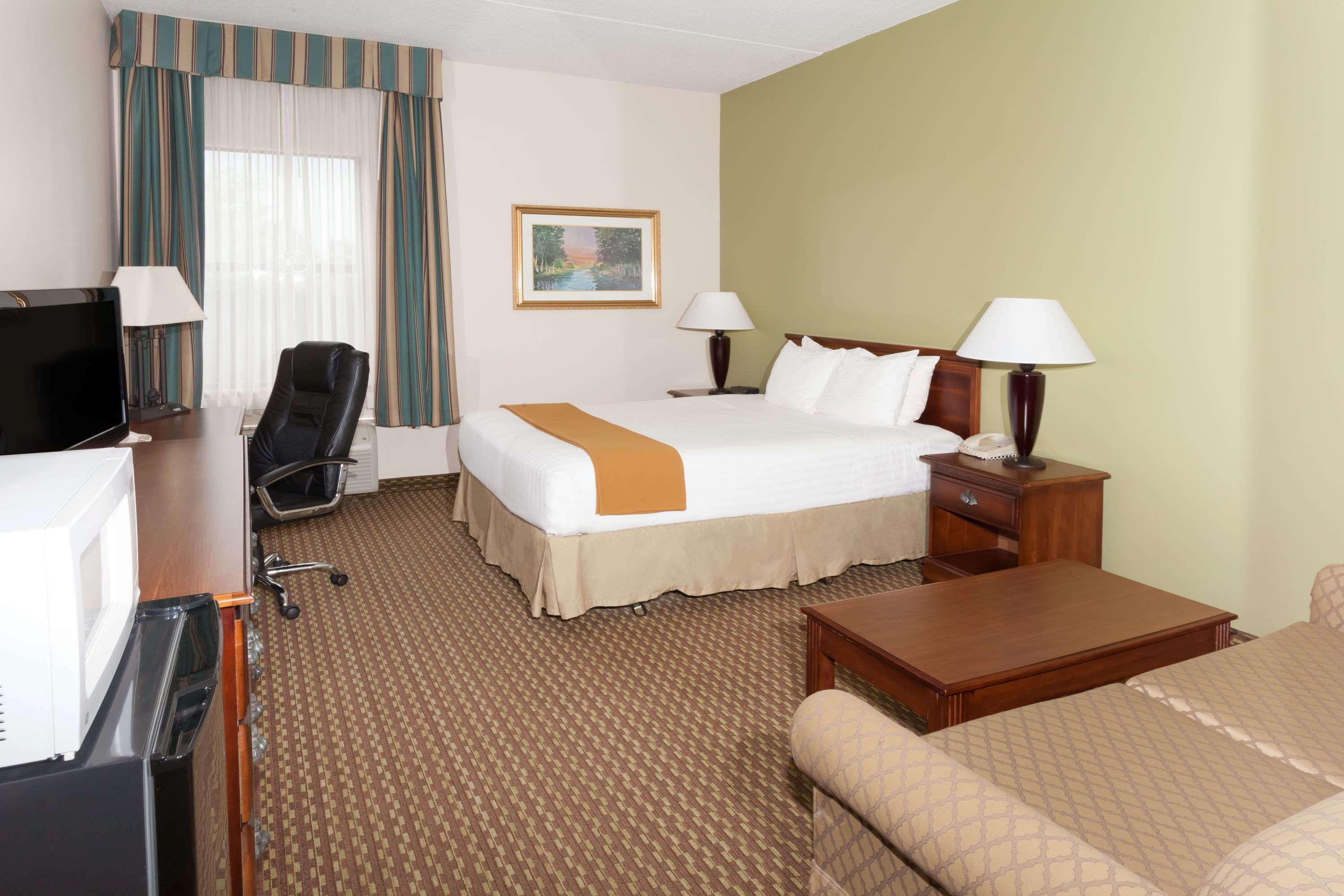 Baymont By Wyndham Lafayette - Purdue University Екстер'єр фото