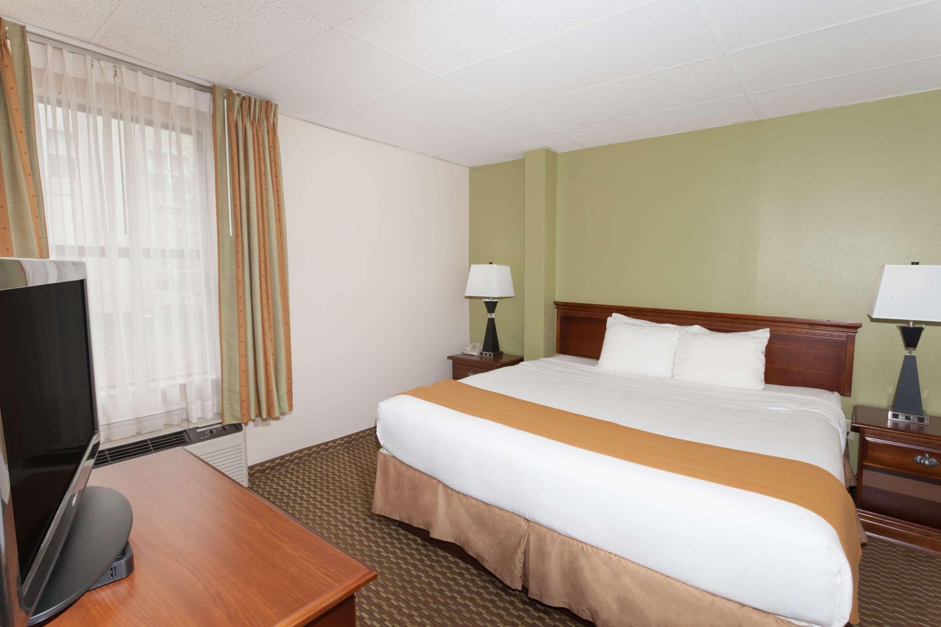 Baymont By Wyndham Lafayette - Purdue University Екстер'єр фото