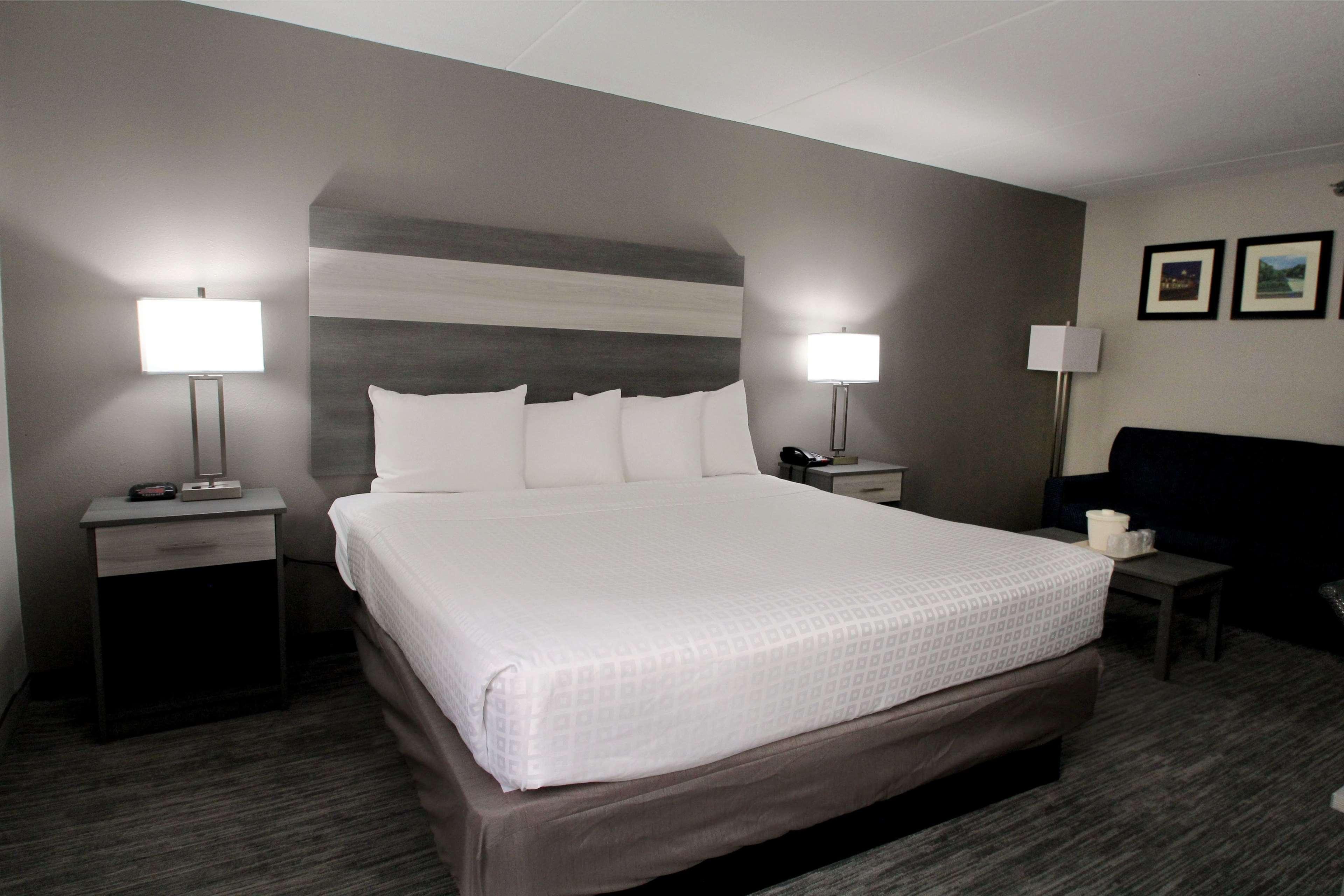 Baymont By Wyndham Lafayette - Purdue University Екстер'єр фото