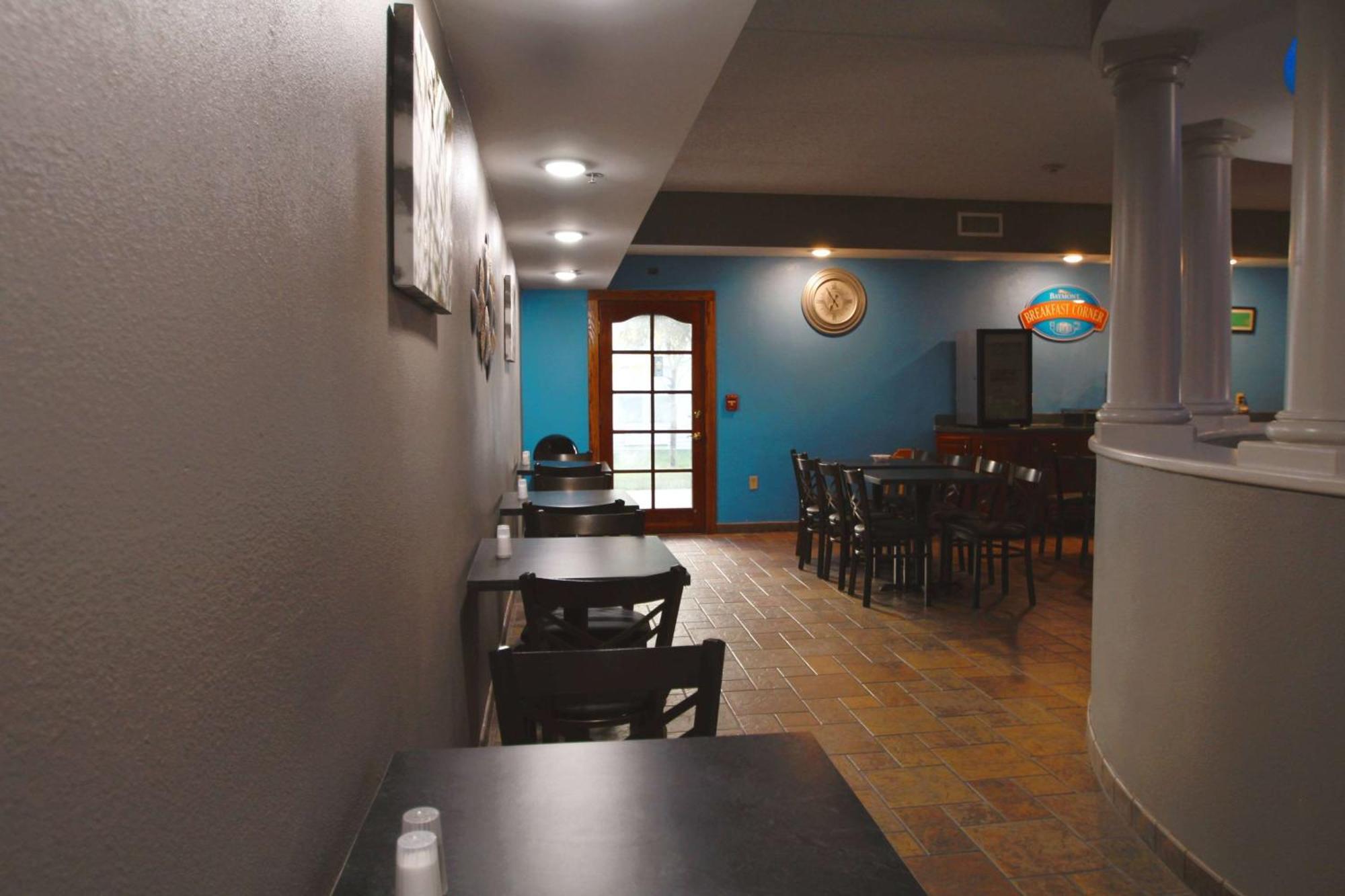 Baymont By Wyndham Lafayette - Purdue University Екстер'єр фото